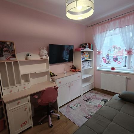 Apartament Rodzinny Z Ogrodkiem W Centrum Gizycka Giżycko Exterior foto